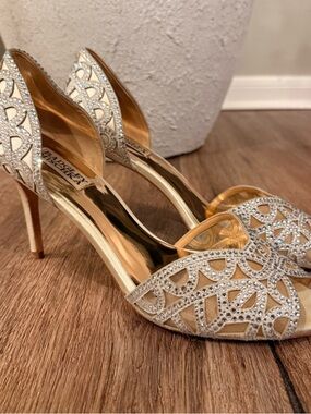 Badgley Mischka Harris Peep Toe d'Orsay Pumps Embellished Crystal Bridal Sz 9.5